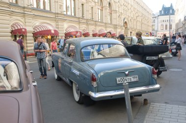 Sovyet retro gri araba 