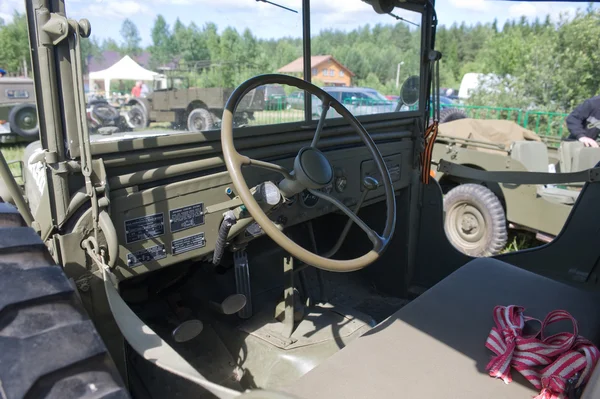 Retro car Dodge WC-57 Command Car at the 3rd international meeting of "Engines of war" near the city Chernogolovka, cabin — Stock Photo, Image