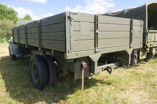 Französischer Retro-Citroen-LKW t-45 beim 3. internationalen Treffen der "Kriegsmotoren" in der Nähe der Stadt Tschernogolowka, Moskauer Gebiet, Rückansicht — Stockfoto