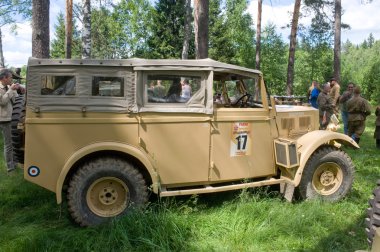 İngiliz komutanın araba Humber Fwd 