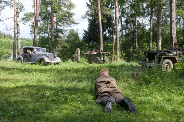 Rest in the forest, 3rd international meeting "Motors of war" near the city Chernogolovka, Moscow region — 图库照片