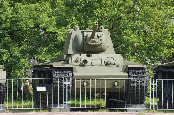 Serbatoio pesante sovietico KV-1 nel Museo Centrale delle Forze Armate — Foto Stock