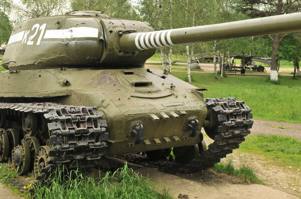 Московская область, РОССИЯ - 8 июня 2010 г.: Музей танков в пригородном тяжелом танке "Снегри" Иосиф Сталин Ис-2
