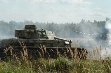 İmar ww2 savaş Kubinka, çaldı-out Alman tankı ve bir Sovyet saldırı, Moscow region, Rusya Federasyonu