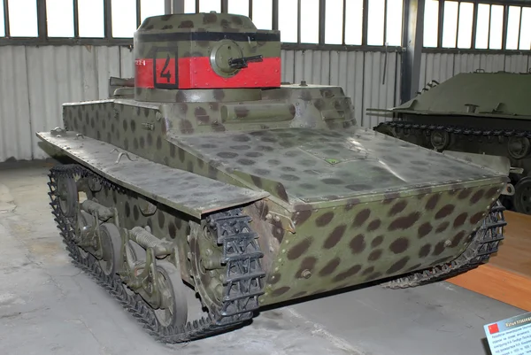 Sowjetischer Panzer t-37a im Museum für gepanzerte Fahrzeuge, Kubinka, Moskauer Gebiet, Russland — Stockfoto