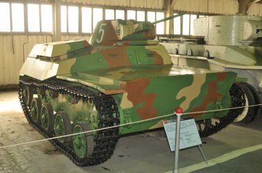 Zırhlı araçlar, Kubinka, Moscow region, Rusya Müzesi'nde Sovyet hafif tank T-30