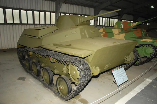 光のソビエト タンク T 40 装甲車両、クビンカ、モスクワ地域、ロシアの博物館 — ストック写真