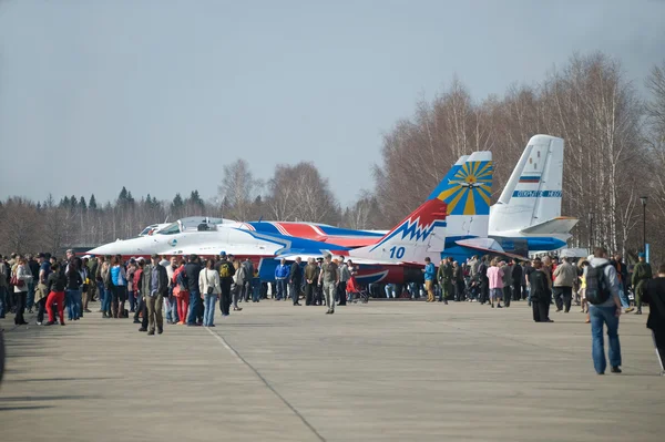 Jornada de puertas abiertas en la base aérea rusa Kubinka, región de Moscú, RUSIA — Foto de Stock