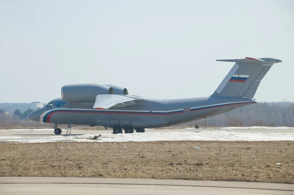 Antonov An-72 ruso en la base aérea de Kubinka — Foto de Stock