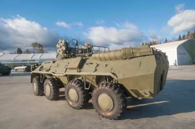 Btr-80 parkta 