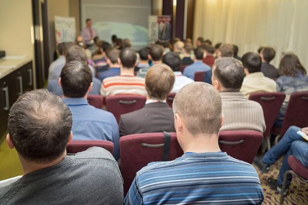 People on the Conference Listening to the Lecturer. Back View. Horizontal Image Composition — Stock Photo, Image