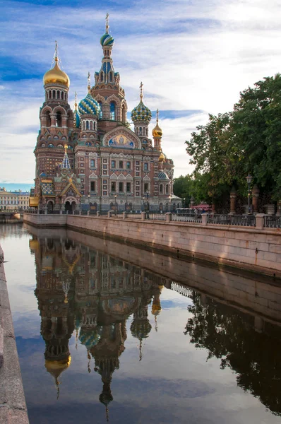 Iglesia del Salvador sobre la Sangre derramada, San Petersburgo, Rusia — Foto de Stock