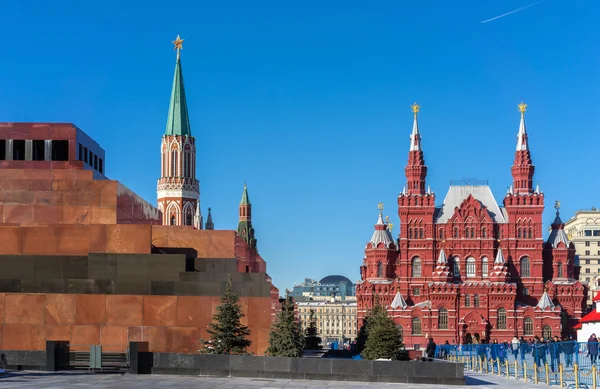 Historical Museum and Lenin mausoleum on the Red Square, Moscow, Russia — ストック写真