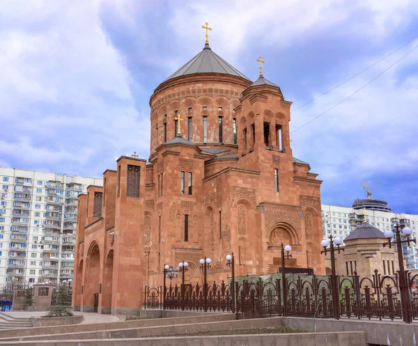 Classical Armenian architecture - cathedral of the Armenian Apostolic Church in Moscow. Panoramic view. — Stock Photo, Image