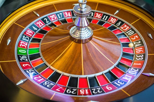 Rueda de ruleta en el casino — Foto de Stock