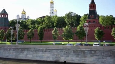 Moskova, Rusya, Kremlin Sarayı ve katedralleri, Kale Görünümü Moskova Nehri.