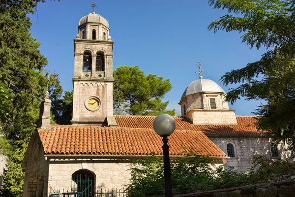 Igreja de São Pedro e Paulo em Risan, Boka Bay, Montenegro — Fotografia de Stock