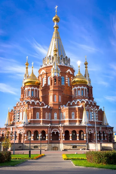 Saint Michael'ın Katedrali Udmurtya Rusya'nın ana Ortodoks kilisesidir. — Stok fotoğraf