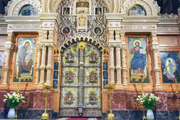 ST PETERSBURG, RÚSSIA - NOVEMBRO 26, 2015: Interior da Igreja do Salvador sobre o Sangue Derramado (Catedral da Ressurreição de Cristo). Marco arquitetônico e um monumento único a Alexandre II . — Fotografia de Stock