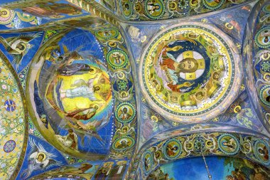 St Petersburg, Rusya - 26 Kasım 2015: Dökülmüş kan (İsa'nın diriliş Katedrali) üzerinde kurtarıcı Kilisesi iç. Mimari Simgesel Yapı ve Alexander II benzersiz bir anıt.