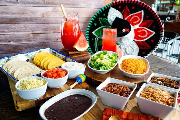 Preparação Alimentos Frescos Espanhóis Mexicanos Com Lotes Legumes — Fotografia de Stock