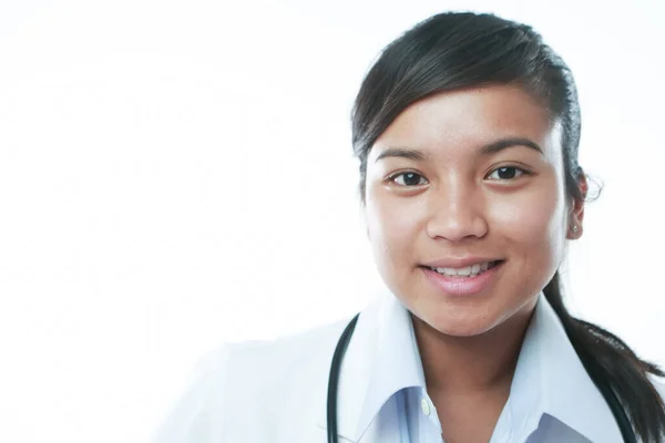 一位专业的亚洲女医生 带着她的工具 免版税图库照片