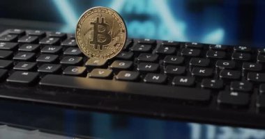 Bitcoin dijital kripto para birimi altın logosu