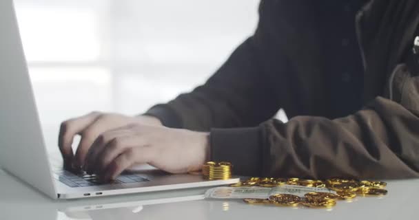 Bitcoin Numérique Crypto Monnaie Logo Doré — Video