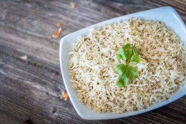 Sağlıklı vegan basmati beyaz pirinç