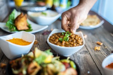 Yalancı mercimek yıldız tabağı Hint mutfağı