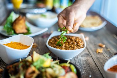 Yalancı mercimek yıldız tabağı Hint mutfağı