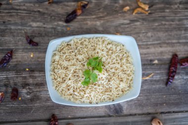 Sağlıklı vegan basmati beyaz pirinç