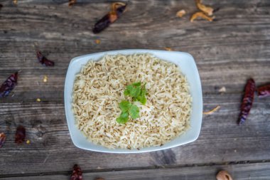 Sağlıklı vegan basmati beyaz pirinç