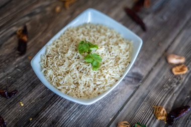 Sağlıklı vegan basmati beyaz pirinç