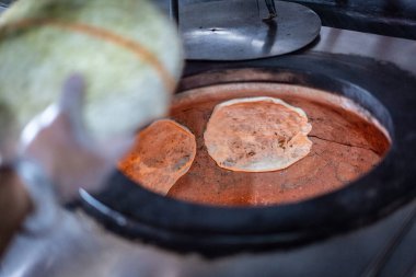 Hint mutfağı için tandır.