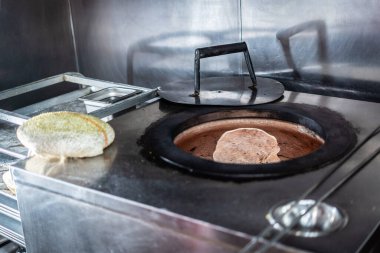 Hint mutfağı için tandır.