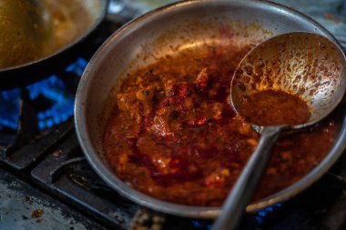 Hint restoranında bir mutfak.