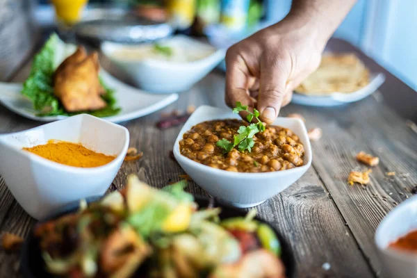 Yalancı mercimek yıldız tabağı Hint mutfağı