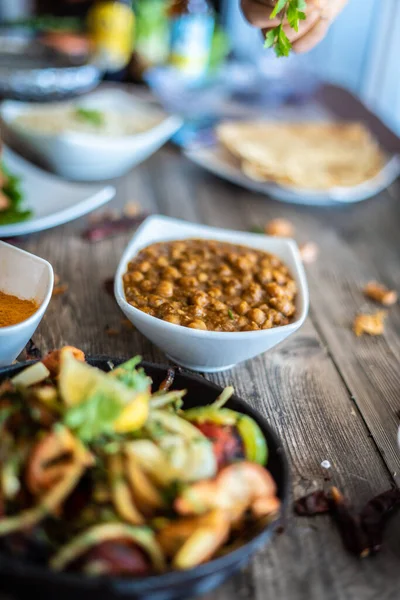 Yalancı mercimek yıldız tabağı Hint mutfağı