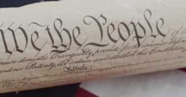  Amerika Birleşik Devletleri anayasası ve bayrağı