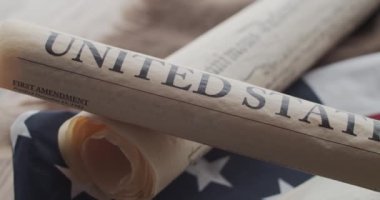  Amerika Birleşik Devletleri anayasası ve bayrağı