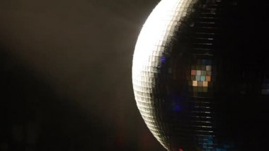 Disko aynalı küreyi - gece kulübü - müzik - ışık gösterisi bar