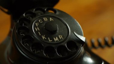 Vintage telefon - arama ses telefon içerir
