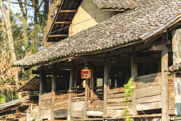 Stará budova na Sa Phin město v provincii Ha giang — Stock fotografie