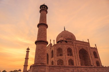 Hindistan (Taj Mahal ünlü tapınağı