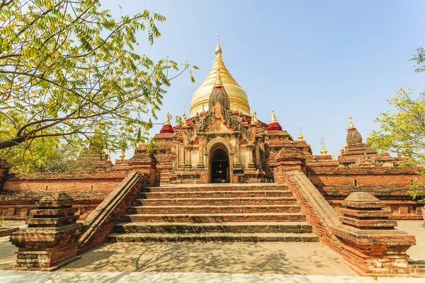 Templo de ouro em Bagan — Fotografia de Stock