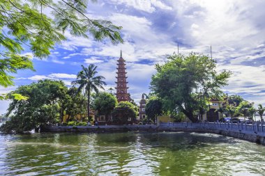 Pagoda Gölü Hanoi