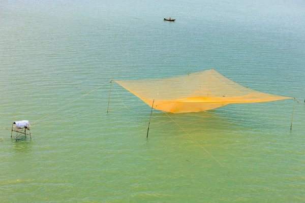 Fishing nets on the Thu Bon River near Hoi An — Stock Photo, Image