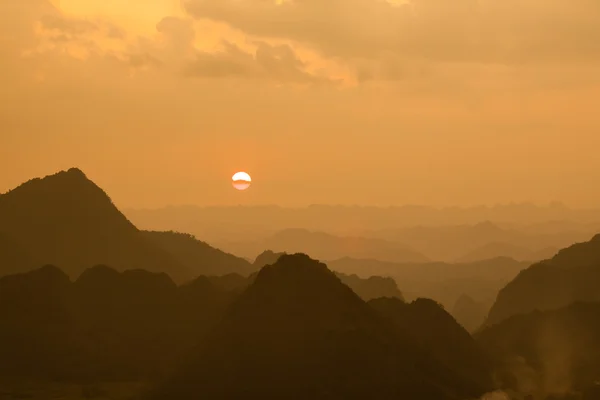 Montagne du lever du soleil — Photo