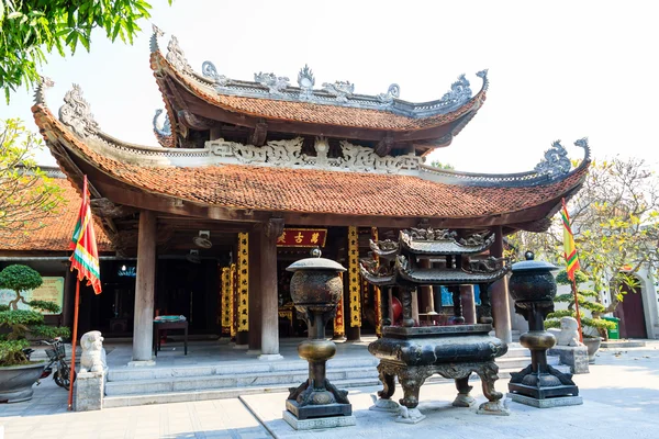 Вьетнамский храм — стоковое фото